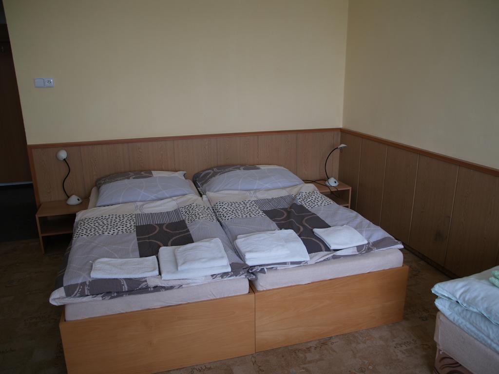Pension Pod Sibenakem Strmilov ภายนอก รูปภาพ